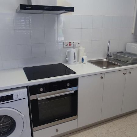 Cozy Holyday Apartament Paralimni Ngoại thất bức ảnh