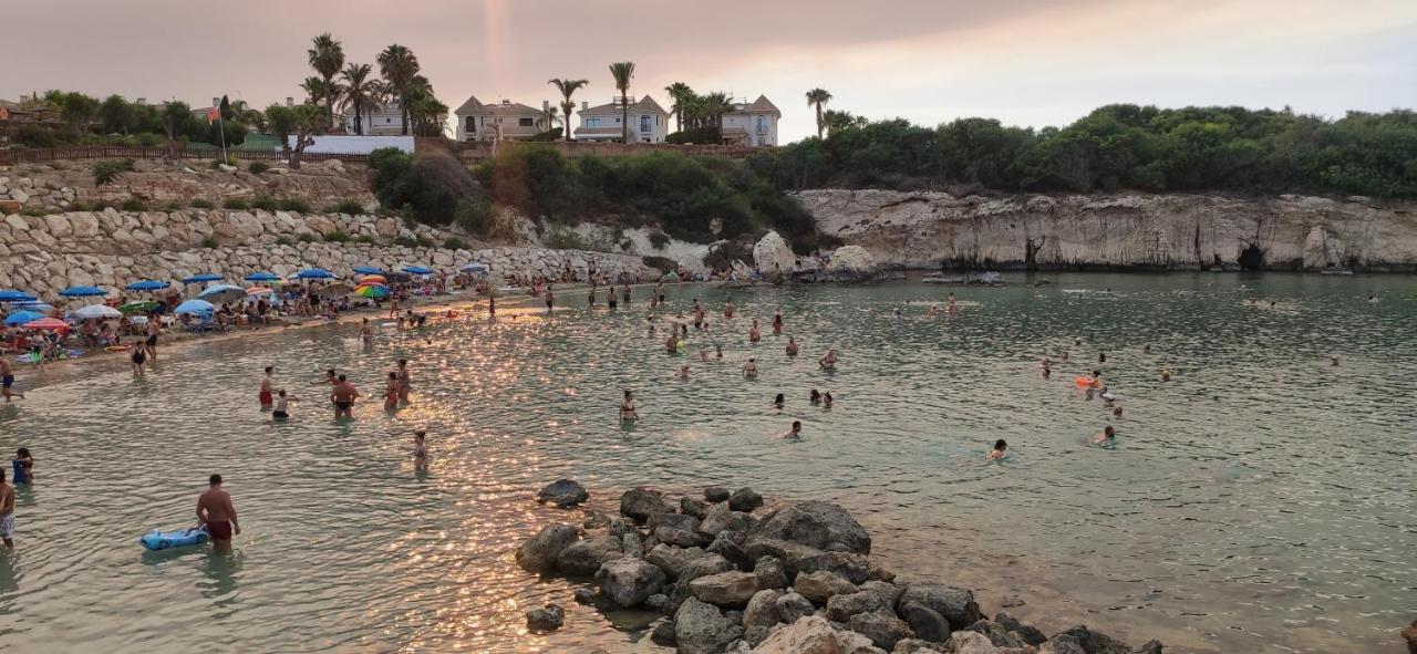 Cozy Holyday Apartament Paralimni Ngoại thất bức ảnh